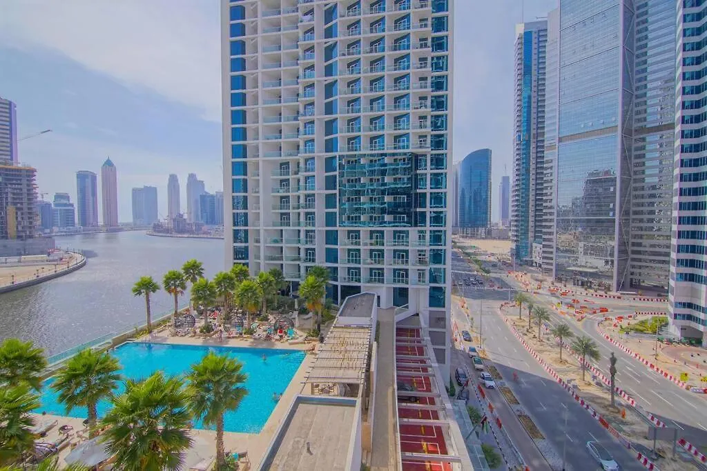 Luxury Hotel Apartment With A Canal View 두바이